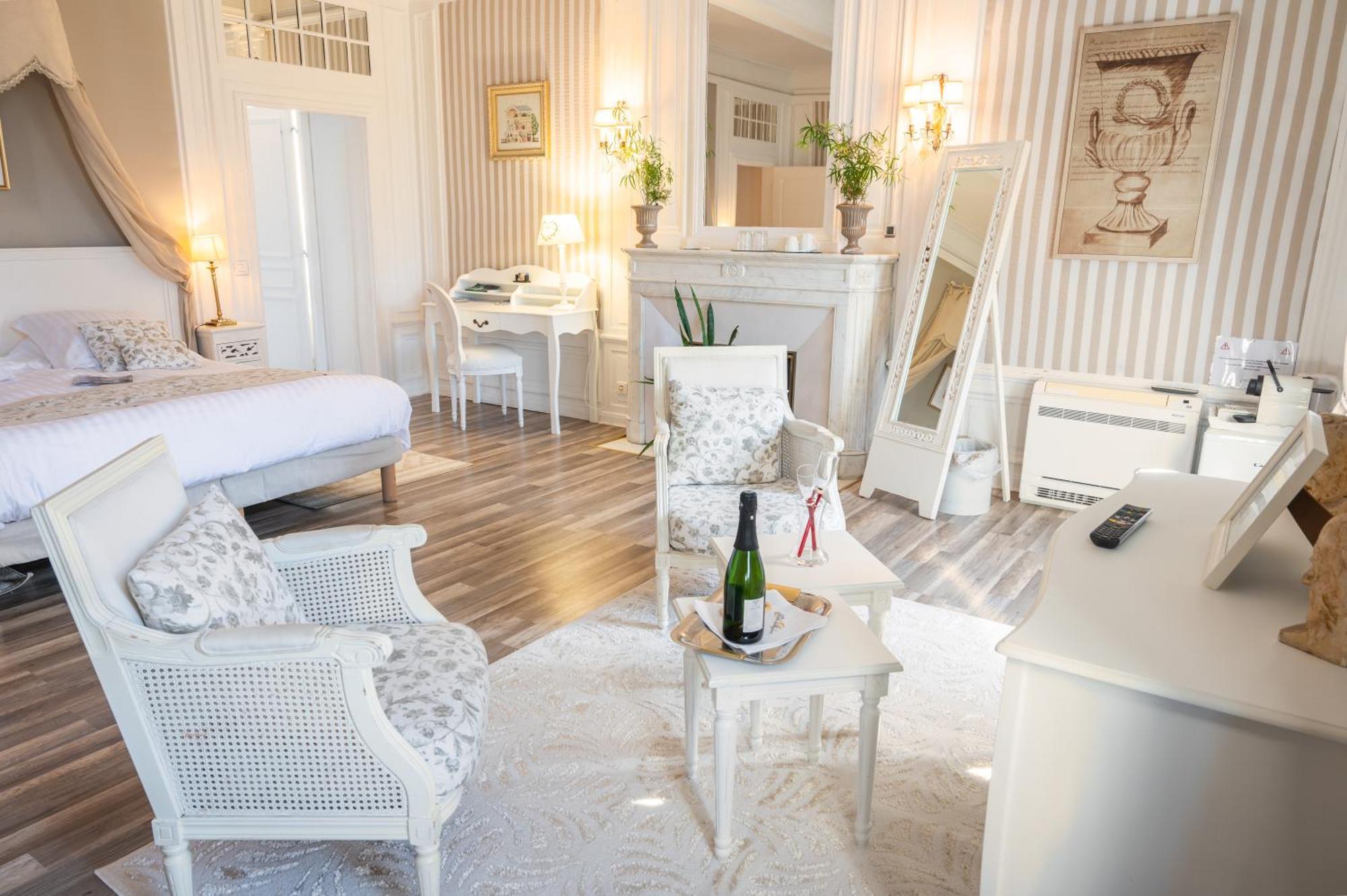 Maison D'Hotes "Les Jardins De Mazamet" ภายนอก รูปภาพ